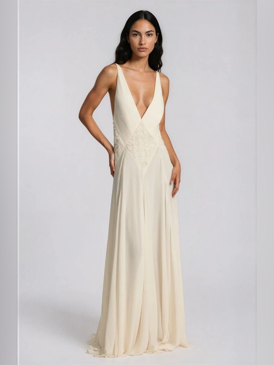 Doen Dresses & Skirts - Ivory deep v neck dress like doen Arina ori